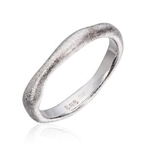 Lene Visholm Ring strukturert hvit 585